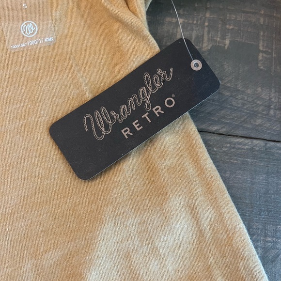 Wrangler Retro Long Live Cowgirls T-Shirt - Picture 3 of 5